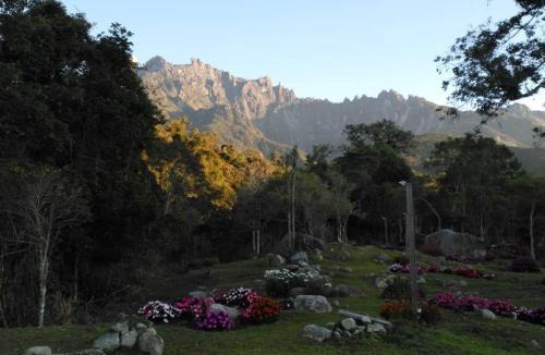 Kundasang House | Spring Garden