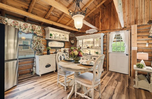 Rudy Cabin | Spring Hill Farm Cabins