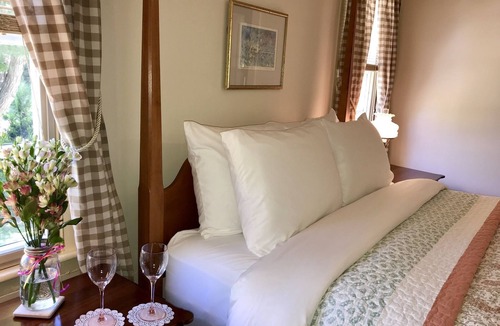 Mansfield House | Spring Hill Inn