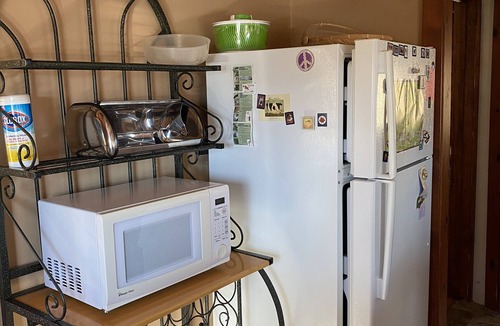 Mount Holly Cabin | SPRING IN THE GREEN MOUNTAINS/PET FRIENDLY-WOOF