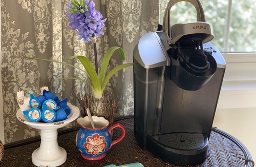 Harrisburg Condo | Spring is for Hiking! In Town-Private Hot Tub-2 Bikes-Shawnee National Forest