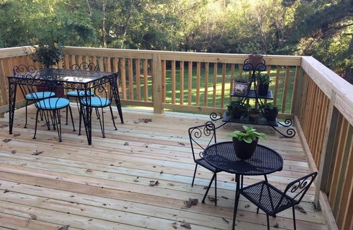 Hot Springs House | Spring is here! Come see what makes Hot Springs so special!nClose to everything!