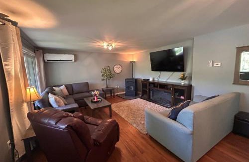Summerside House | Spring Is Near, Relax and Warm Up Here