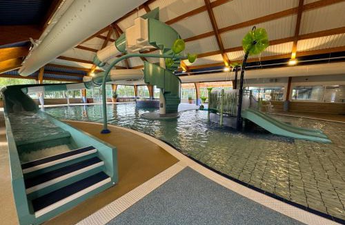 South Cerney House | Spring Lodge