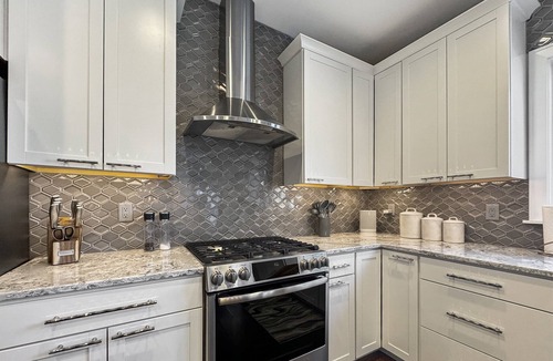Madison House | Spring Luxury Near Downtown