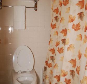 Mitchell Hotel | Spring Mill Inn