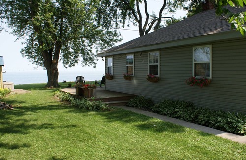Town of Yates Cottage | Spring or Summer at the Lake!