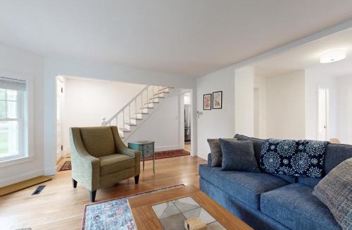 Camden House | Spring Pearl