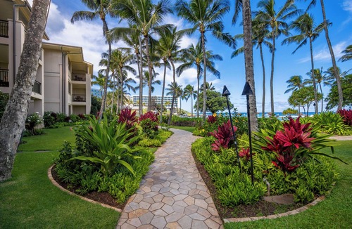 Kahuku Villa | SPRING REDUCED! Villa 106 Ocean View Turtle Bay