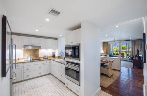 Kahuku Villa | SPRING REDUCED! Villa 208 Ocean View Turtle Bay