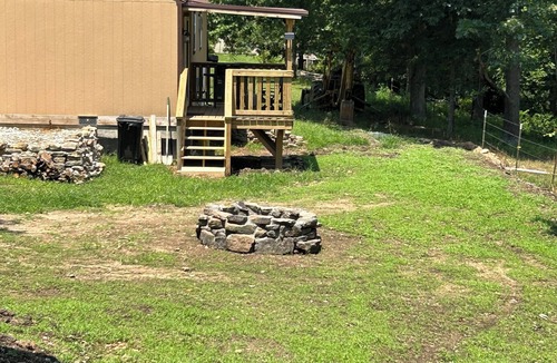 Licking Cottage | Spring Retreat, Personal Grill, Pet Friendly