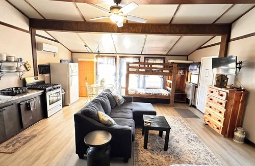 Miami Cabin | Spring River Fishing Cabins #1 - Maple - Dogs ok