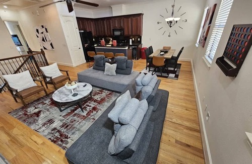 Woodlake - Briar Meadow House | Spring Rodeo Deal | 2 Homes Near Galleria