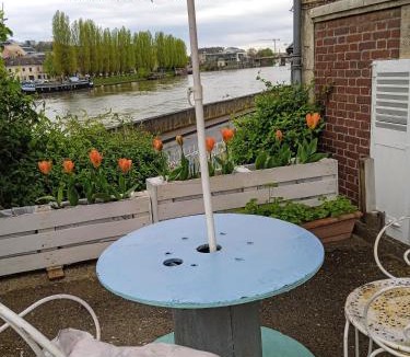 Creil House | Spring room