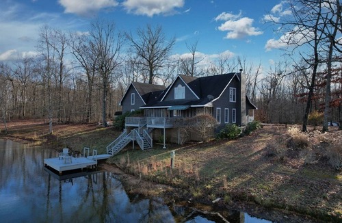 Sewanee House | Spring Sewanee Lakehouse