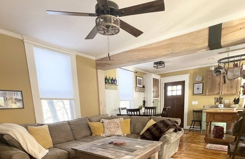 Chester Depot House | Spring Skiing! Location! Minutes from Okemo!