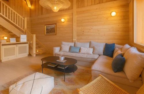 Les Praz-de-Chamonix Ski Chalet | Spring skiing Mont-Blanc view cozy cottage