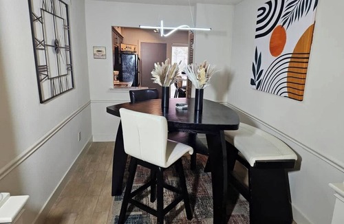 Uptown Condo | Spring Special | 2BR Near Galleria