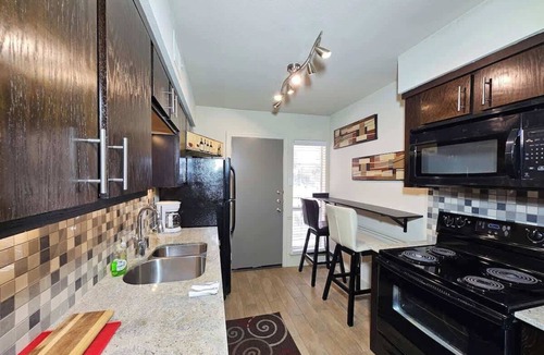 Uptown Condo | Spring Special | 2BR Near Galleria