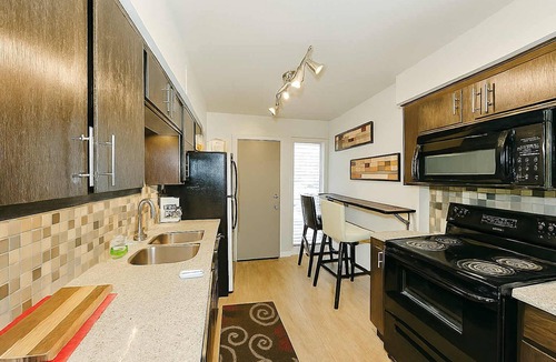 Uptown Condo | Spring Special | 2BR Near Galleria