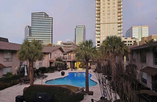 Uptown Condo | Spring Special | 2BR Near Galleria