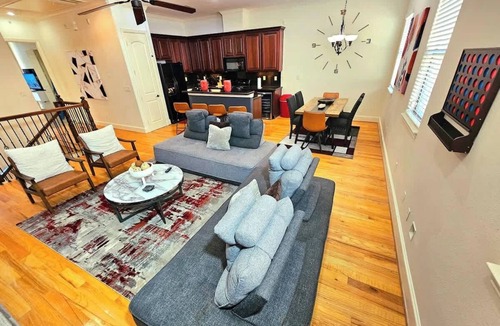 Woodlake - Briar Meadow House | Spring Special | Private Jacuzzi | Near Galleria