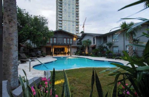 Uptown Apartment | Spring Specials! | Rodeo World Cup| Galleria