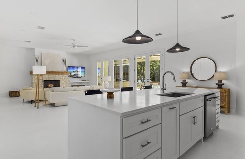 Arp House | Spring & Summer Luxury: 5-Bed CasaBlanca Retreat w/Pool & Hot Tub
