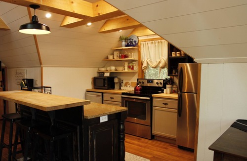 Annandale Cabin | Spring thaw-summer is on the horizon!