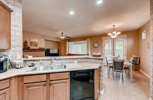 Power Ranch House | Spring Training Gem! Gorgeous AZ Oasis! Monthly available!