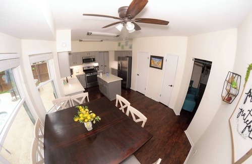 Spring House | Spring TX Family Retreat with Pool, slide and hottub 45mins to NRG for World Cup