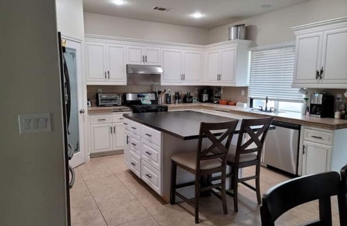 Victorville House | Spring Valley Lake Get Away