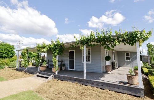 Tenterfield House | Spring View Cottage