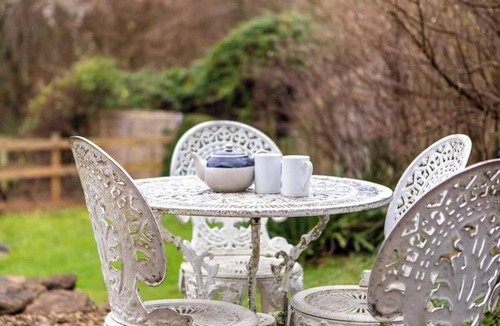 Norton St. Philip Cottage | Springfield Cottage – Romantic Countryside Getaway