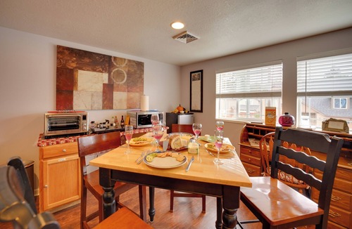 Springfield Apartment | Springfield Apt w/Deck + Central Location!