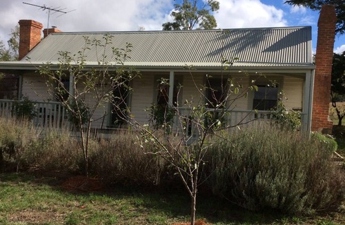 Limonite Cottage | Springfield Cottage - quiet getaway