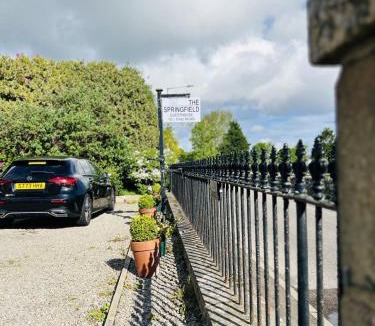 Glenmorangie Bed & Breakfast | Springfield guest house