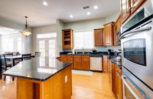 Springfield House | Springfield Sanctuary with Spacious Deck!