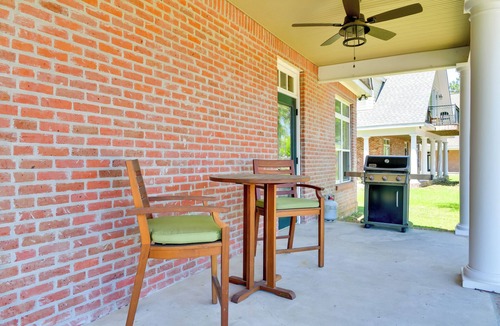 Springfield Apartment | Springfield Studio Rental w/Golf Course View!