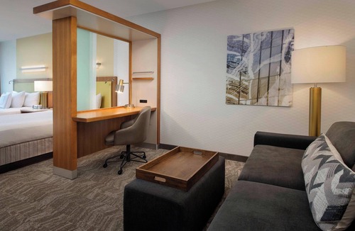 Jefferson Manor Hotel | SpringHill Suites Alexandria