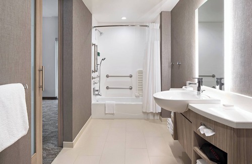 Greenville Downtown Hotel | SpringHill Suites by Marriott Greenville Downtown