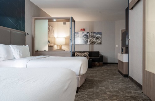 Woodbridge Hotel | SpringHill Suites by Marriott Woodbridge