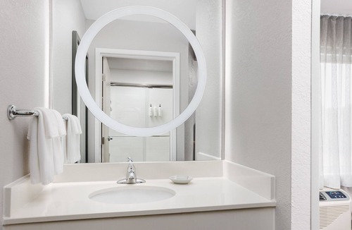 West Warwick Hotel | Springhill Suites by Marriott Warwick