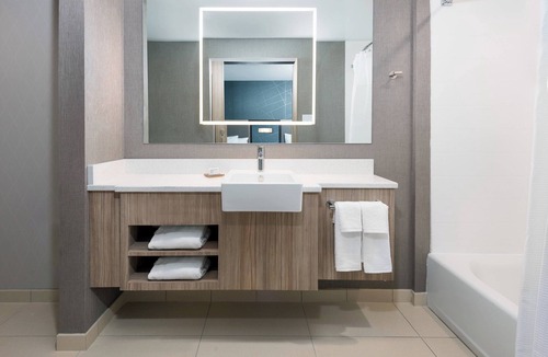 Downtown Hotel | SpringHill Suites by Marriott Lakeland