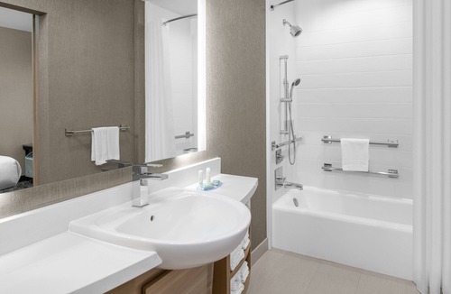 Redlands Hotel | SpringHill Suites by Marriott Riverside Redlands