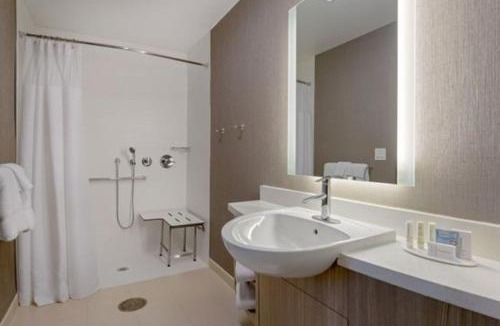 Hampton Hotel | SpringHill Suites by Marriott Hampton Portsmouth