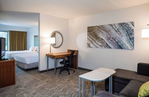 Hampton Hotel | Springhill Suites by Marriott Hampton Coliseum
