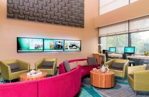 Norwood Park Hotel | SpringHill Suites by Marriott Chicago O'Hare