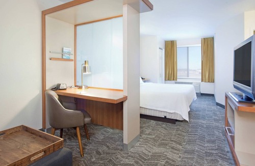 Greenwich Hotel | SpringHill Suites by Marriott Wichita East at Plazzio