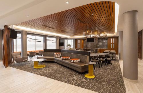 Fargo Hotel | SpringHill Suites by Marriott Fargo